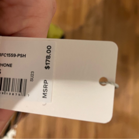 Favorite Daughter silky tanktop - Picture 9 of 9